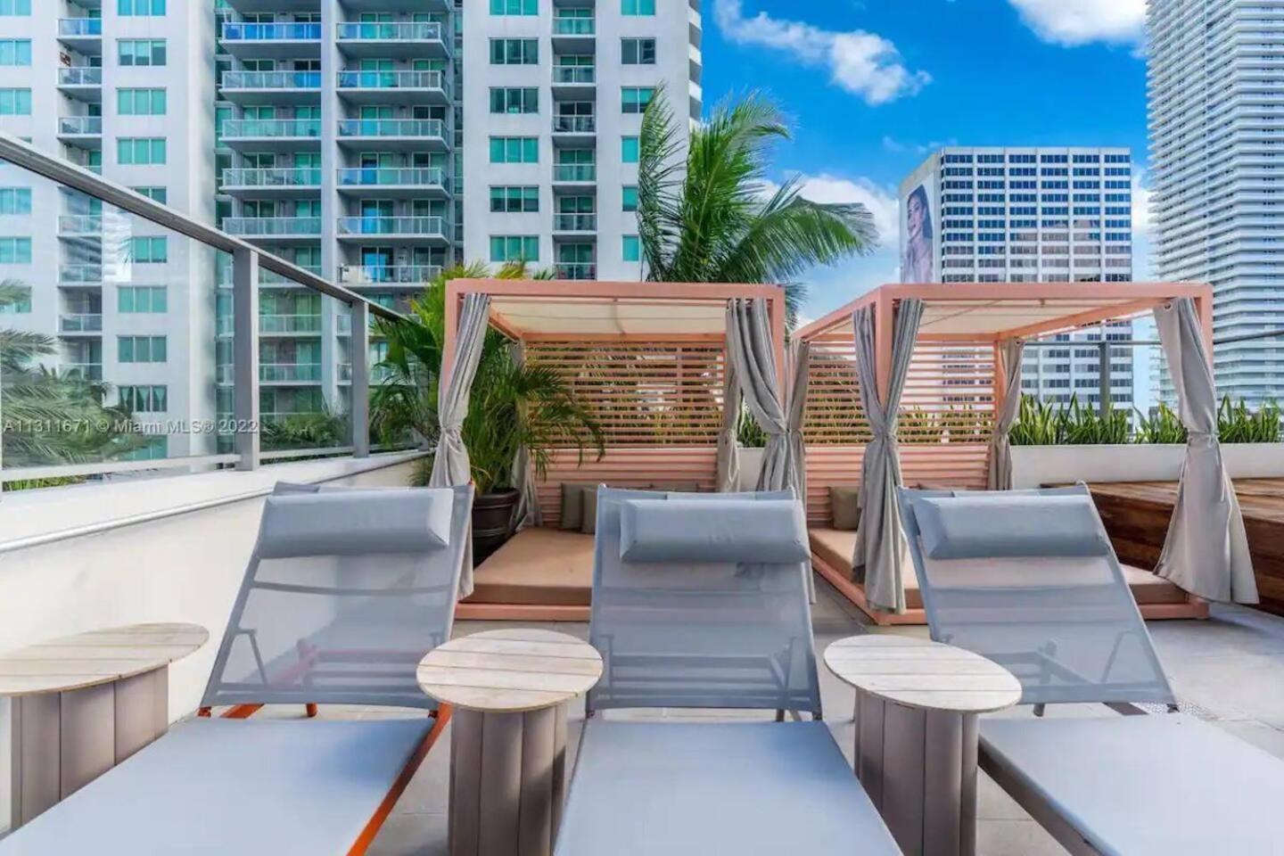 2 Bedrooms Design Condo Downtown Miami Pool And Gym Exterior photo